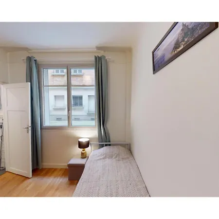 Joivy Sleek Flat Near The Eiffel Tower